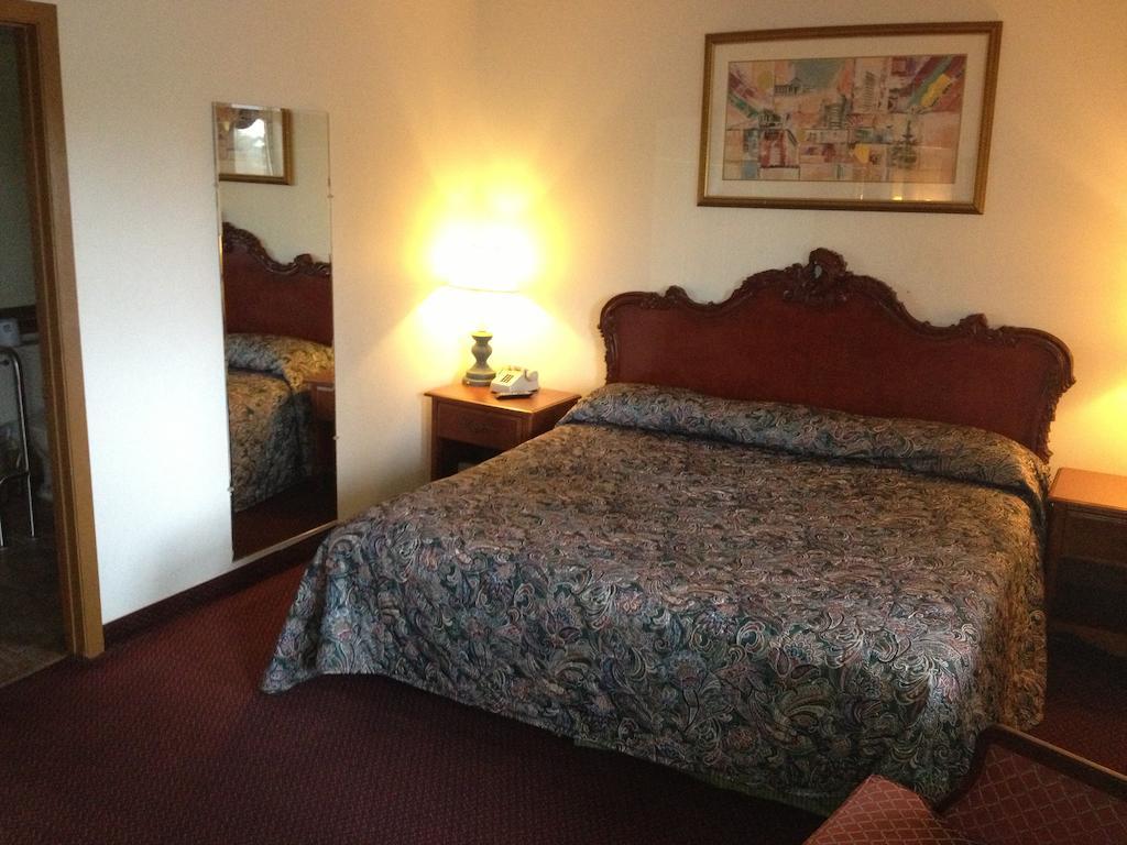 Embassy Motel - Franklin Franklin  Room photo